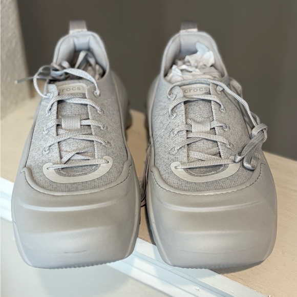 Brand New Crocs Echo Surge Sneakers Men’s 8 / WMN 10 Color:Atmosphere/Acidity